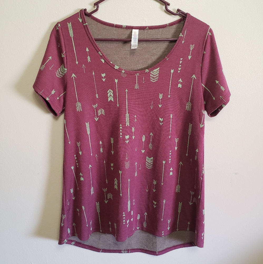 EUC LuLaRoe Classic T Sz Small
